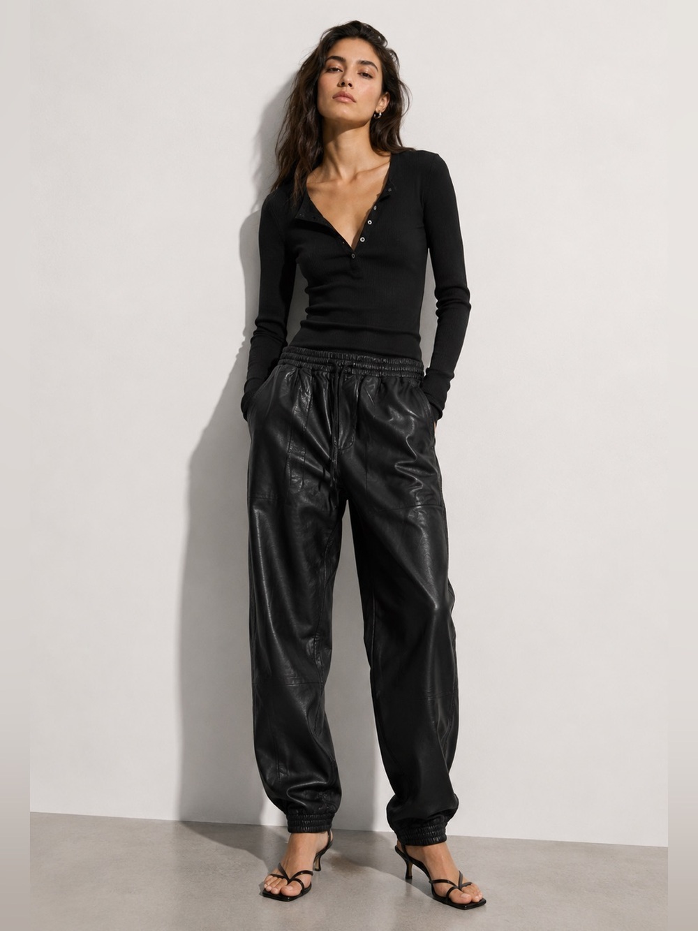 ZARA Faux Leather Jogger Pants Black Size S High Rise Tapered Fit